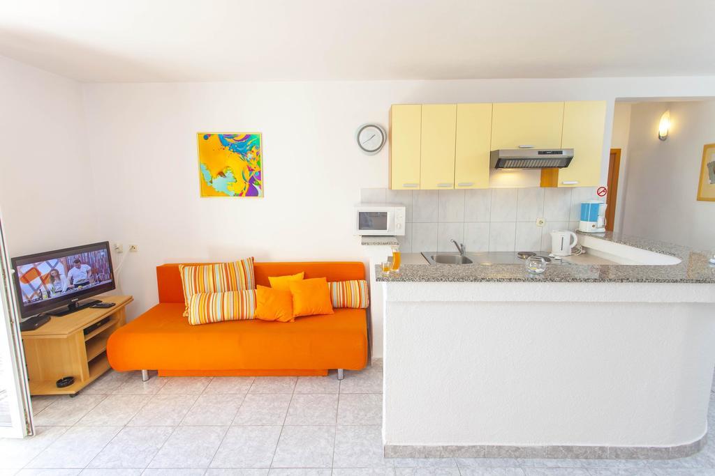 Apartments Villa Jukic Makarska Habitación foto