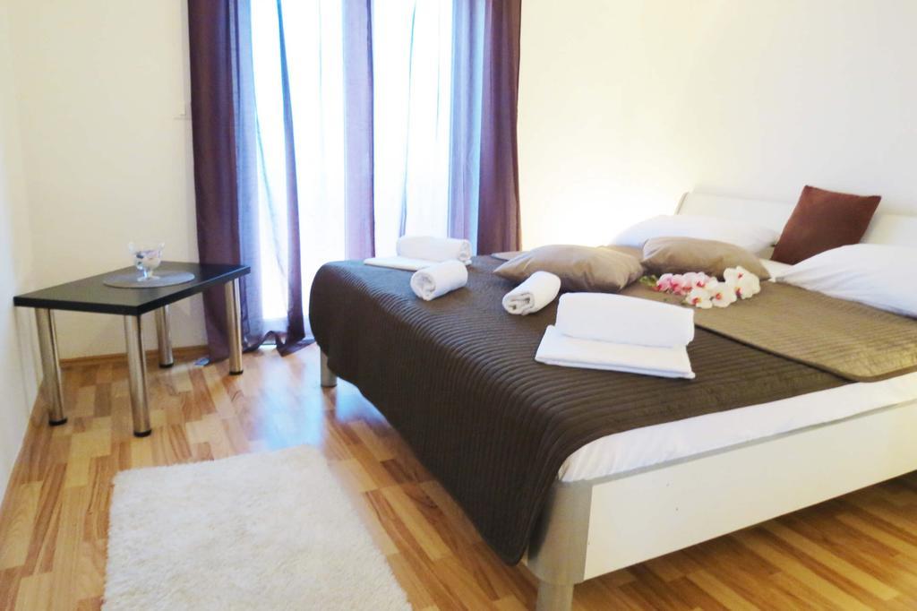 Apartments Villa Jukic Makarska Exterior foto